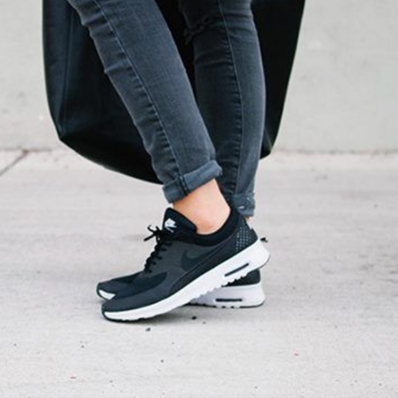 nike airmax thea black